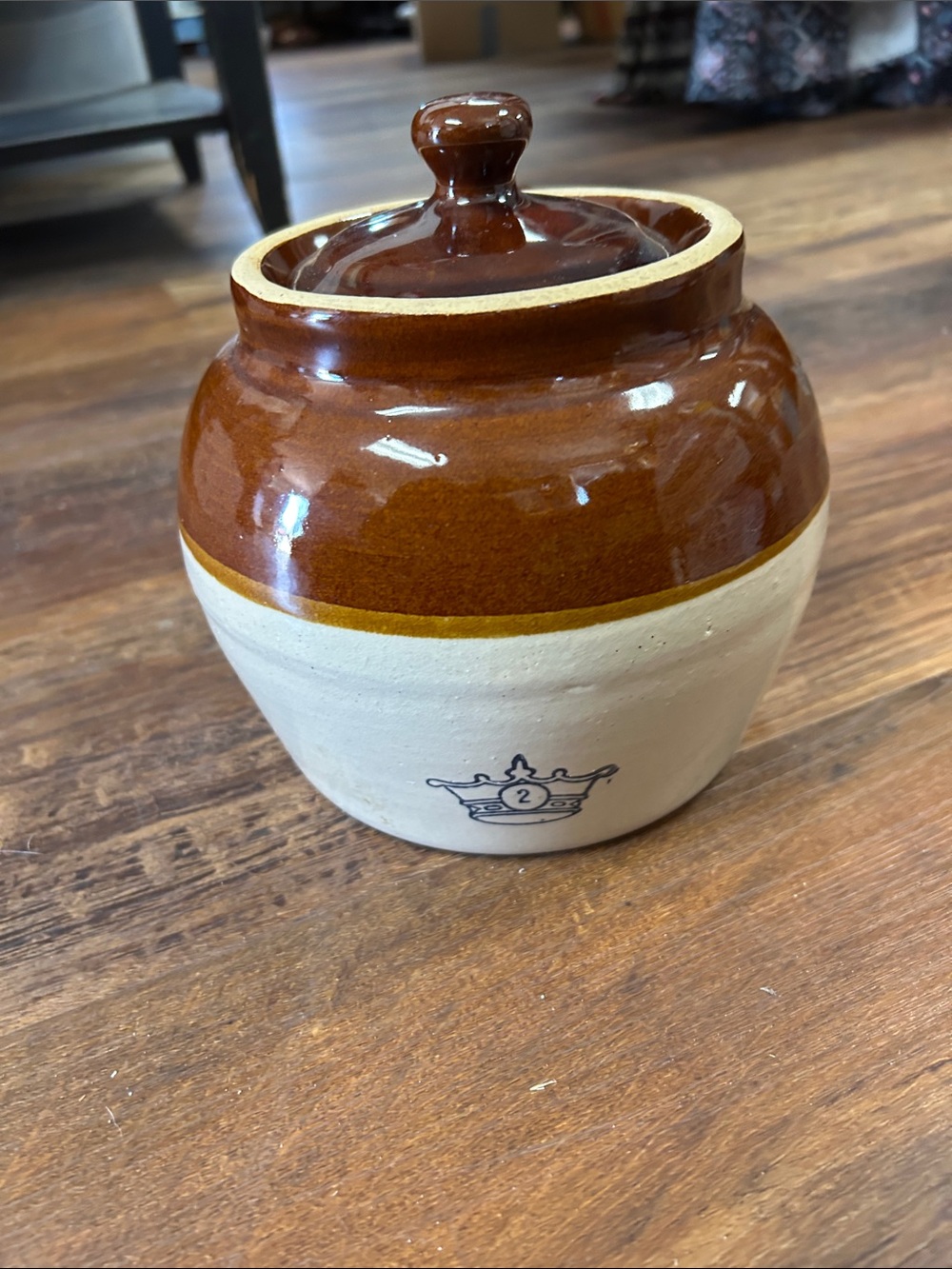 Vintage Blue Crown bean pot